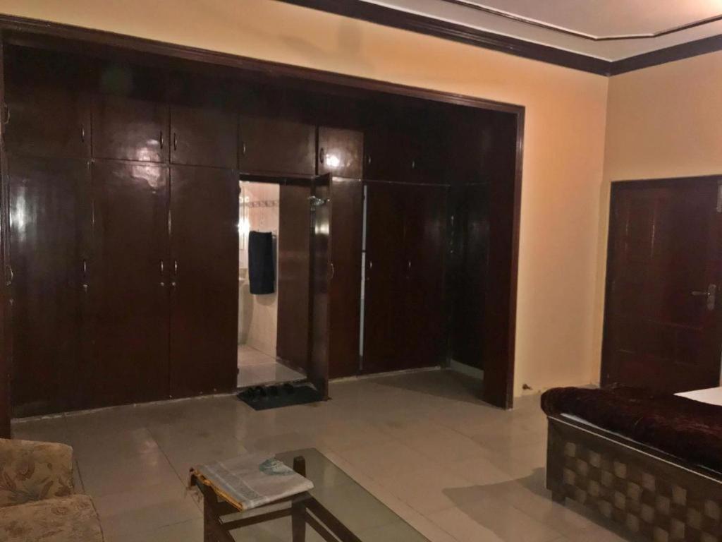 Babar House Faisalabad Exterior foto